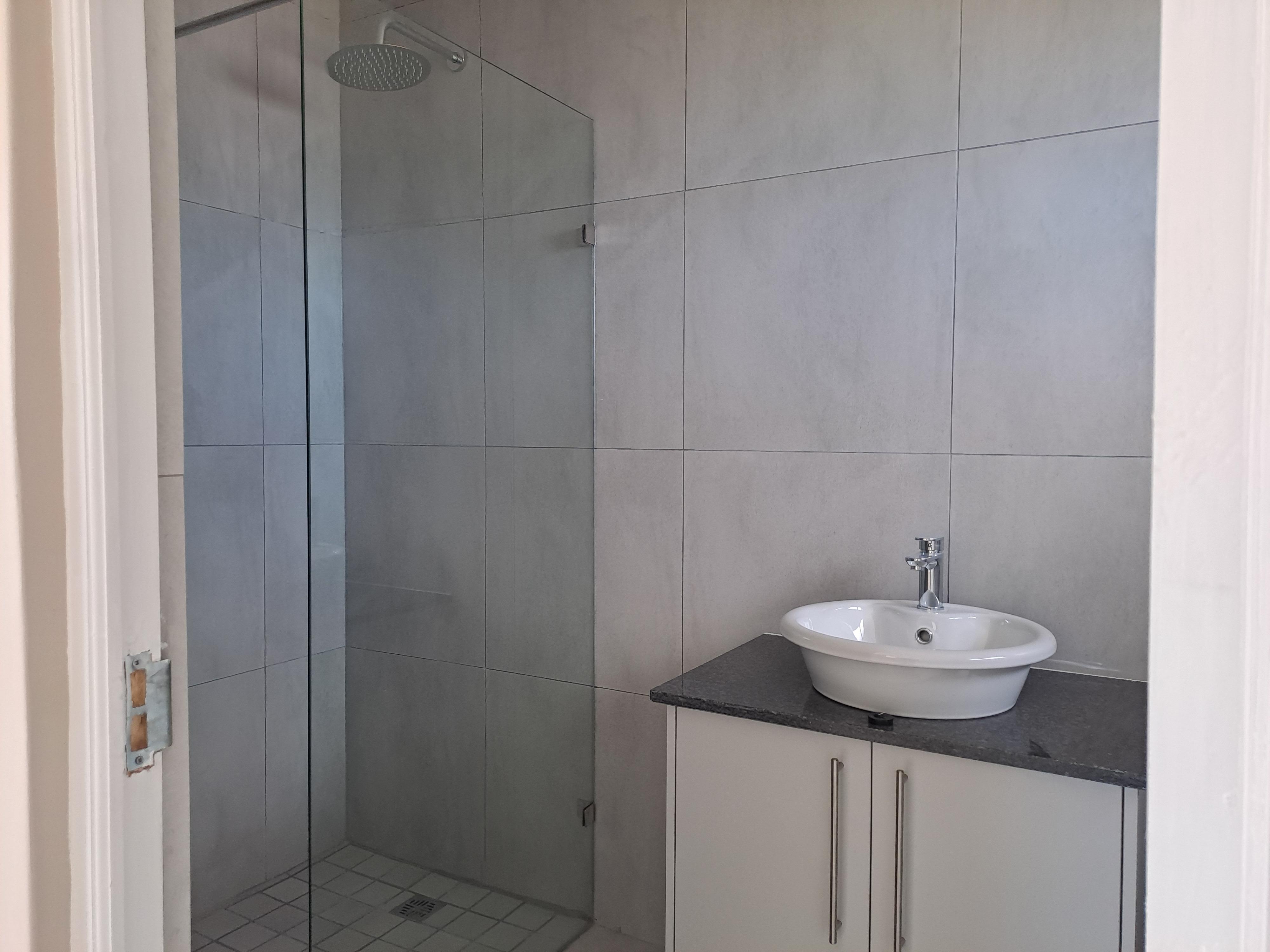 3 Bedroom Property for Sale in Sea Breeze Western Cape